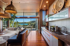 Interior - Yacht Club Villa 31, Yacht Club Villa 31 on Hamilton Island (Hamilton Island)
