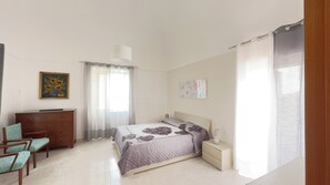 2 bedrooms, in-room safe, travel cot, free WiFi - Casa vacanza in zona tranquilla  (Massa Lubrense)