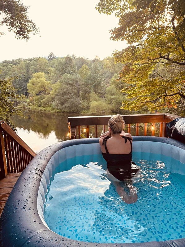 Baignoire à remous extérieure