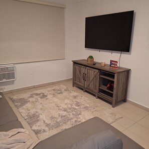 Interior - Heritage House - Condo Santurce. 2 blocks from the beach (San Juan)