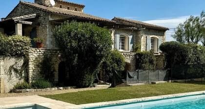 En Plein Centre de Saint Remy, Tout à Pied et au Calme, Mas Avec vue et Piscine
