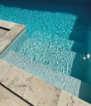 Outdoor pool - En Plein Centre de Saint Remy, Tout à Pied et au Calme, Mas Avec vue et Piscine (Saint-Rémy-de-Provence)