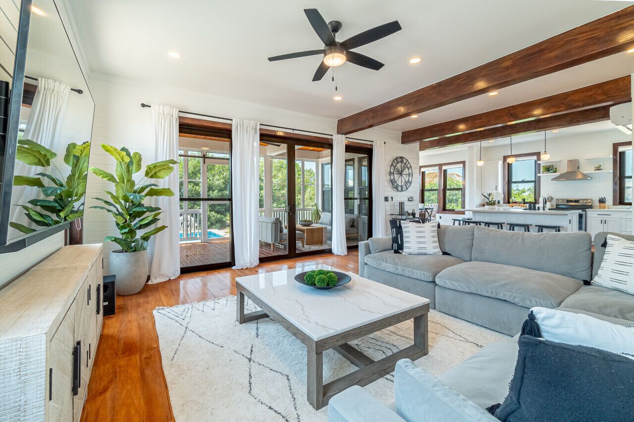 Smart-TV, kontorer og PC-skjermer