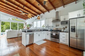 Fridge, microwave, stovetop, dishwasher - Plumeria House at Mahogany Bay + Pool Club (San Pedro)