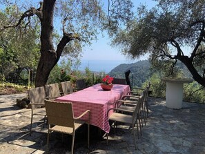 Outdoor dining - Localita Castiglione 3 Anwesen in Einer Liebevoll Renovierten Ölmühle (Camporosso)