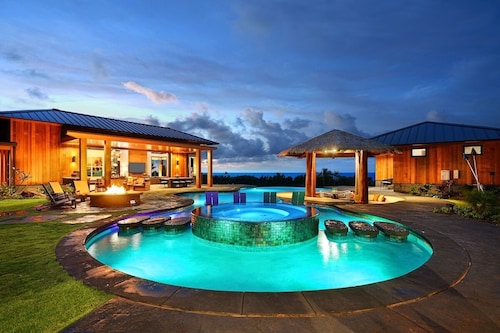 Dramatic New Kukui'ula Estate: Dazzling Style + Seaviews + Unique Pool & Spa