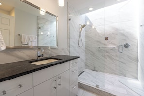 Hair dryer, towels - 2382 Lighthouse Tennis: 1 Bedroom Pet Friendly, Free Bikes, Pool, Tennis (Hilton Head Island)
