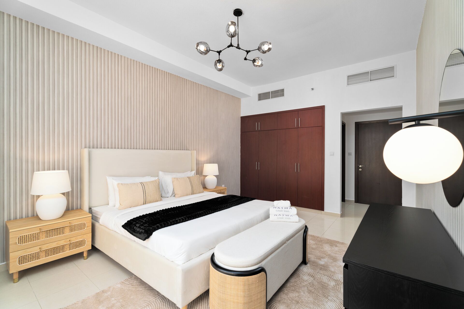 Deluxe Apartment | 1 bedroom, individually decorated, iron/ironing board, free WiFi