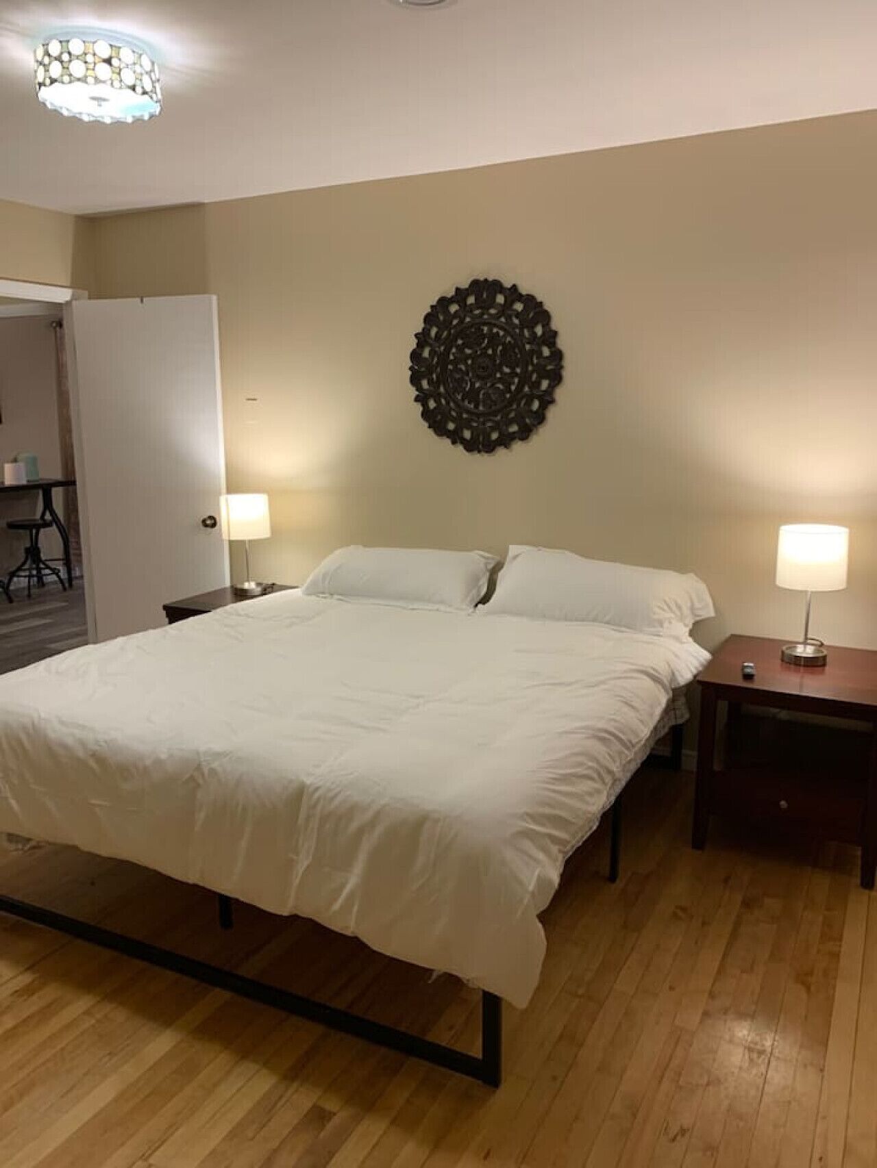 3 bedrooms, desk, iron/ironing board, WiFi