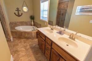 淋浴設備、風筒、提供毛巾