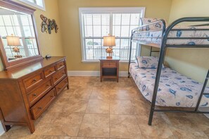 4 chambres, bureau, fer et planche à repasser, Wi-Fi