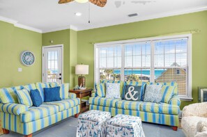 Télévision, jeux vidéo, baby-foot, livres