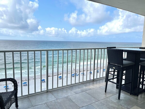 Property grounds - Ocean House 2903 2 bedroom 2 bath gulf-front condo (Gulf Shores)