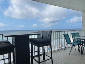 Property grounds - Ocean House 2904    2 bedroom 2 bath    gulf-front condo (Gulf Shores)