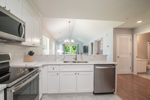 Fridge, microwave, oven, stovetop - *TB 29E* Great 3 bedroom 3 bath 2nd Floor Condo (Pawleys Island)