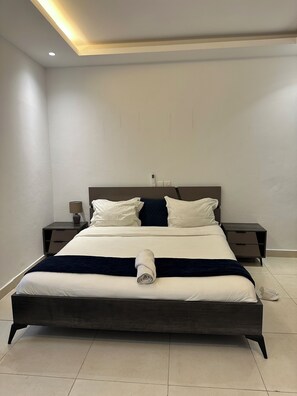 2 bedrooms, iron/ironing board, WiFi, bed sheets - Retrouver ses Racines par des Moments en Famille (Abidjan)