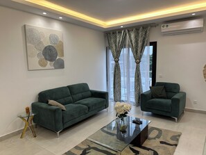 Living area - Retrouver ses Racines par des Moments en Famille (Abidjan)