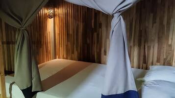 City Shared Dormitory, City View | Laptop workspace, free WiFi, bed sheets