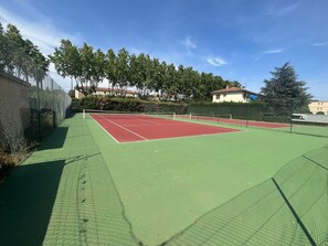 Sports court - Spacieux 3 Pièces Tennis (Fréjus)
