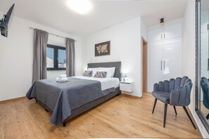 3 bedrooms, free cribs/infant beds, bed sheets - Villa Miki (Polaca)