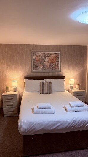 Panoramic Studio, Private Bathroom | Free WiFi - Grant House (Boston)