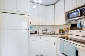 House (2 Bedrooms) | Interior - 19 Mi to Disney World: Bright Haines City Getaway! (Haines City)