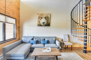Apartment (1 Bedroom) | Interior