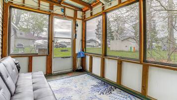 Rumah (2 Bedrooms) | Interior