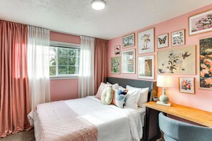House (3 Bedrooms) | Interior - Vibrant Tacoma Retreat, Near Point Defiance Park! (Tacoma)
