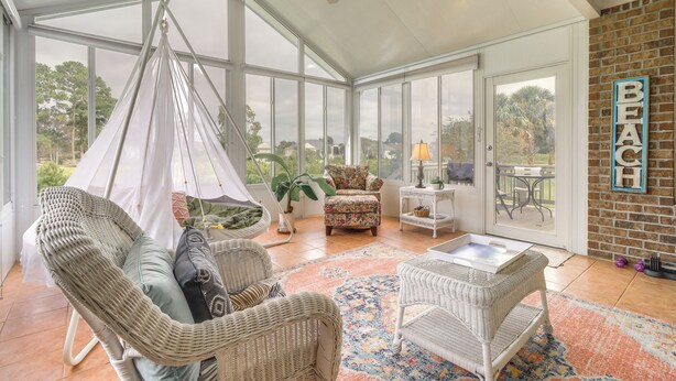 House (3 Bedrooms) | Front of property - Wilmington Home w/ Sunroom & Private Deck! (Wilmington)