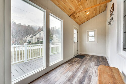 Lovely Ludlow Farmhouse ~ 1 Mi to Town & Slopes!