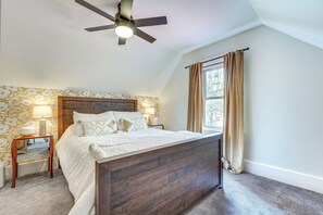 House (3 Bedrooms) | Interior - Lovely Ludlow Farmhouse ~ 1 Mi to Town & Slopes! (Ludlow)