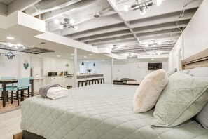 Interior - Riverfront Shenandoah Getaway w/ Kayaks & Tubes! (Shenandoah)