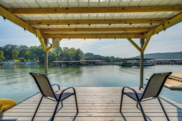 House (2 Bedrooms) | Interior - Kingsport 'boone Lake Hideaway' w/ Deck & Views! (Kingsport)