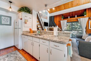 Apartment (1 Bedroom) | Interior