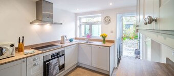 Dragonfly Cottage  -  a terraced cottage that sleeps 4 guests  in 2 bedrooms