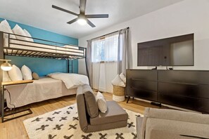 3 habitaciones, escritorio, cuna de viaje y wifi gratis