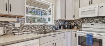 Adventure Awaits - Single story 4 bed w hot tub