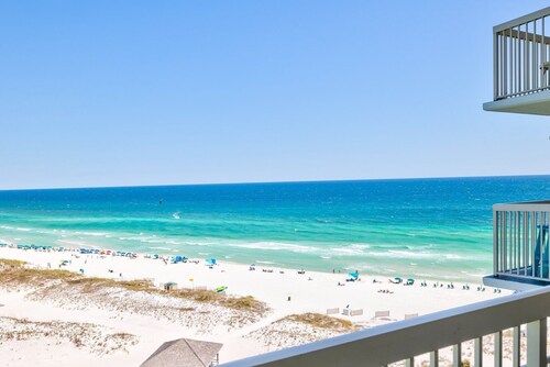 Pelican Beach 1115 2 Bedroom Condo
