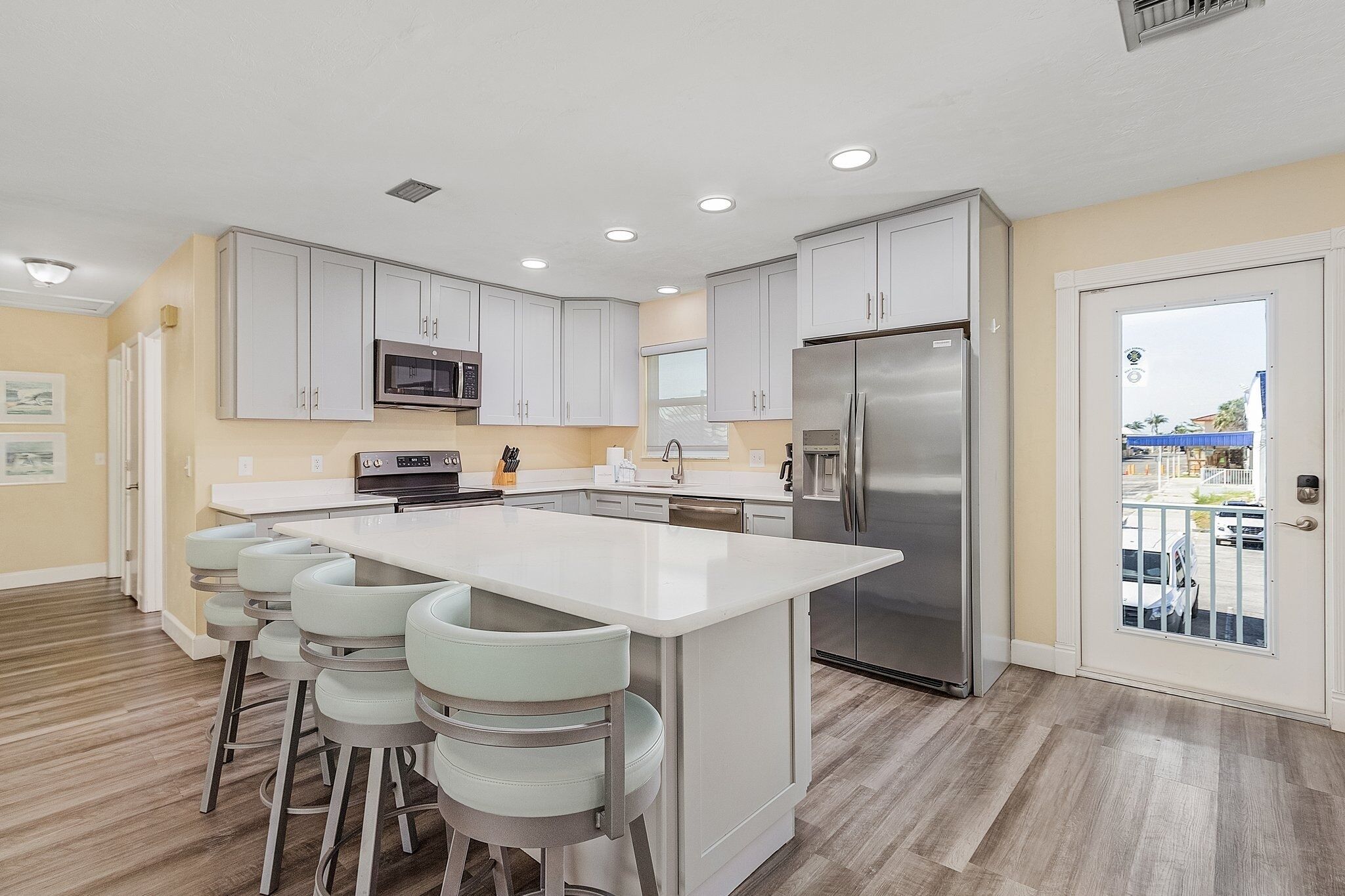 House, 3 Bedrooms | Private kitchen | Fridge, oven, coffee/tea maker, toaster