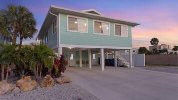 House, 3 Bedrooms | Exterior