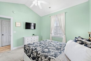 1 bedroom, in-room safe, WiFi, bed sheets - Quiet Beach Retreat with Golf Views! <2mi to Beach + Pool, WiFi & Early Check In (Myrtle Beach)