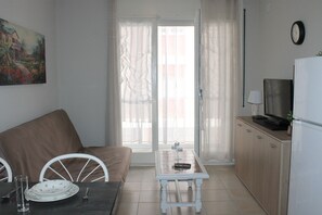 Living area - Agi Cap Norfeu 60 Apartamento for rent in Roses Girona. (Roses)