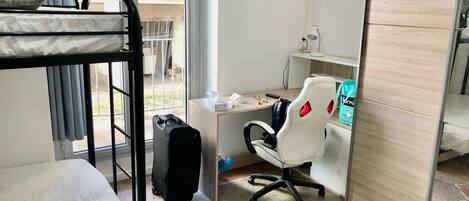1 bedroom, desk, iron/ironing board, free WiFi