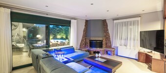 Villa Casa del G private pool and barbecue 
Special reservations for events. 