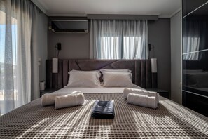 3 Schlafzimmer, Schreibtisch, Bügeleisen/Bügelbrett, Reisekinderbett
