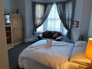 Kamar Double Deluks, 1 Tempat Tidur Double | Meja kerja, Wi-Fi gratis, dan seprai linen