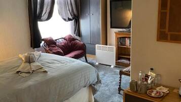 Chambre Double Deluxe, 1 lit double | Bureau, Wi-Fi gratuit, draps fournis