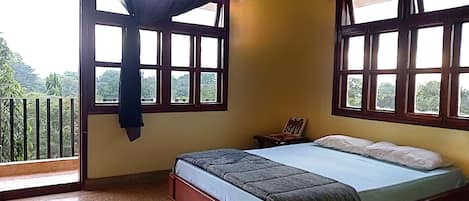 3 chambres, fer et planche Ă repasser, Wi-Fi, literie fournie