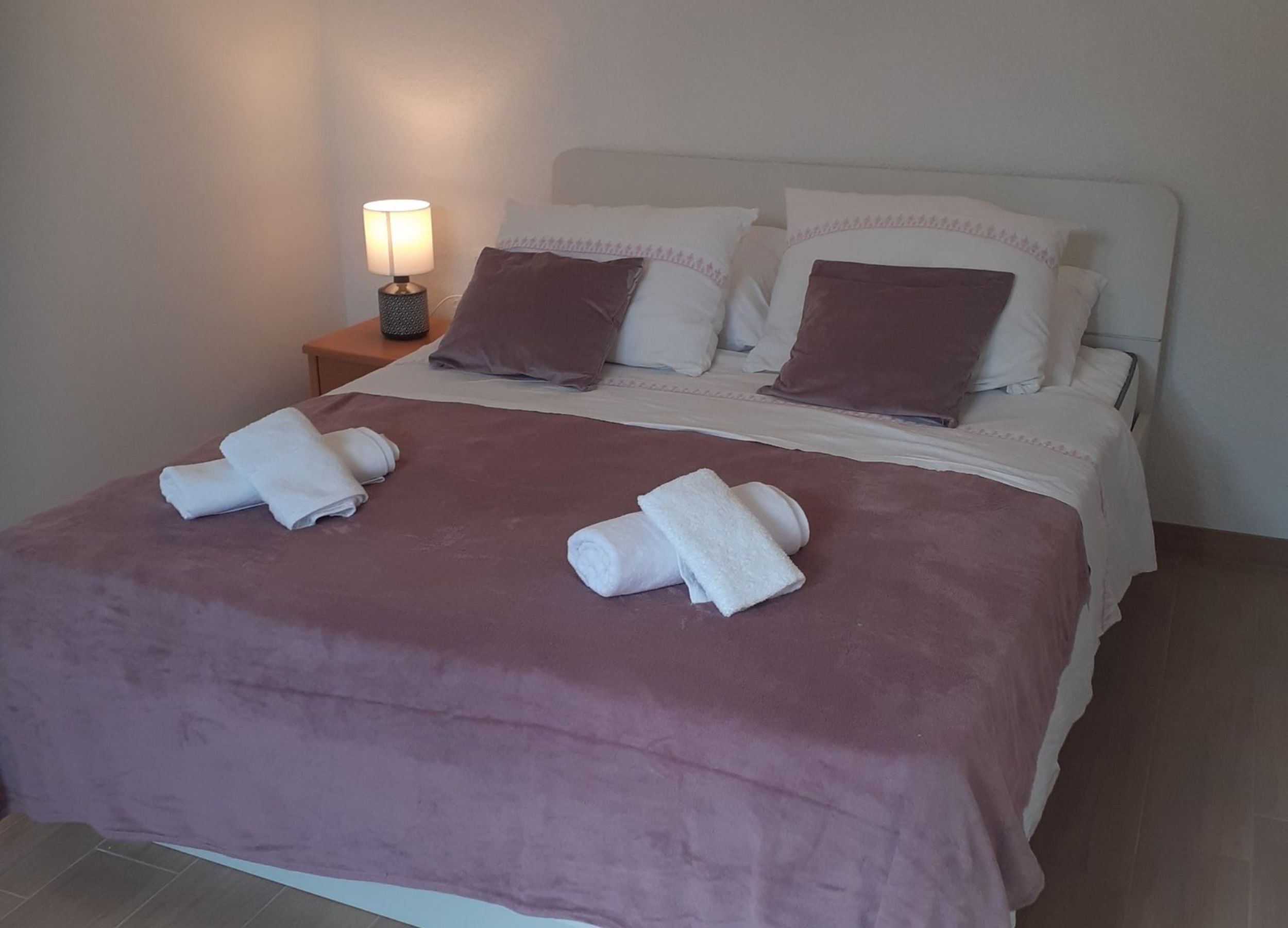 Apartment (Two Bedroom Apartment with Sea View) | 2 bedrooms, free WiFi